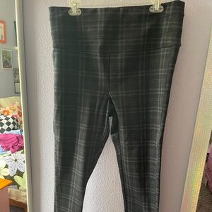 Black and Gray Plaid High Rise Leggings, Size XL